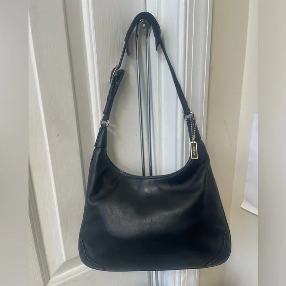 Coach Vintage Girlie Black Leather Shoulder Bag EUC - Picture 1 of 14